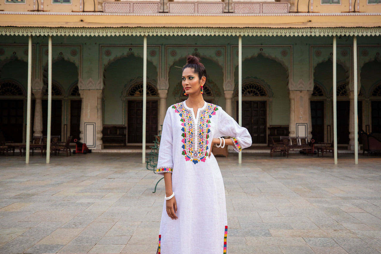 Tribal Embroidered Linen - Maxi Dress - White