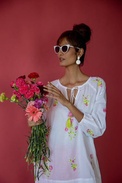 Drifter Gypsy Top with Pinks Cotton Cambric White
